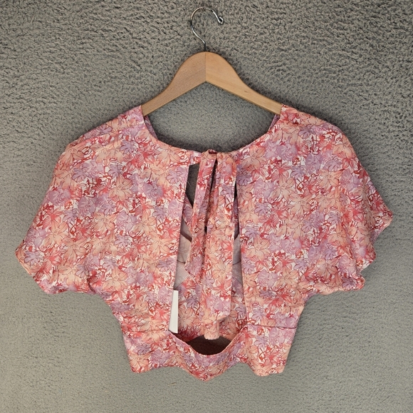 Astr The Label Womens Crop Top Sz M Tie Back Rich Satin All Over Pink Floral - Picture 6 of 10